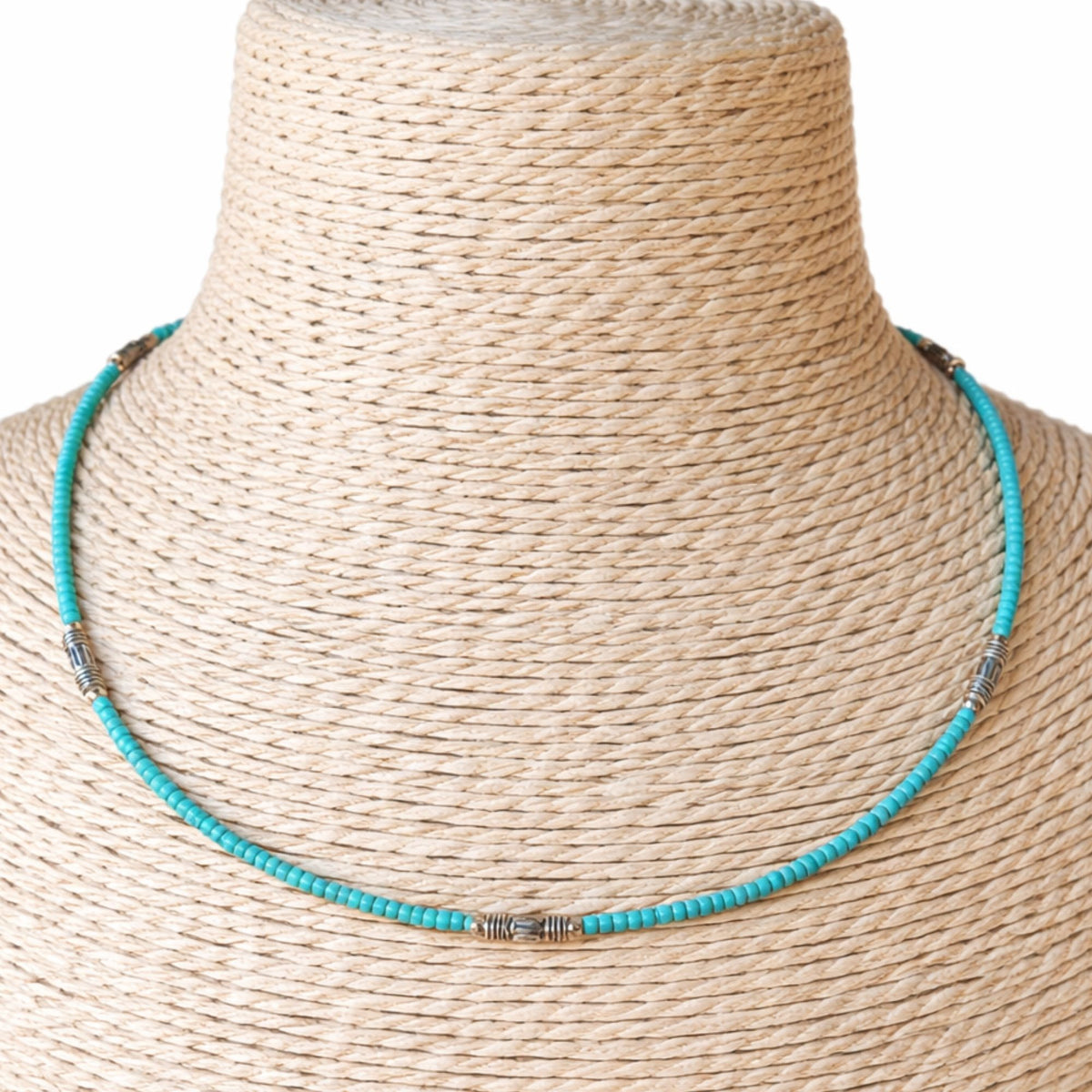 Collier népalais en perles fines, turquoise et goutte — vue 2