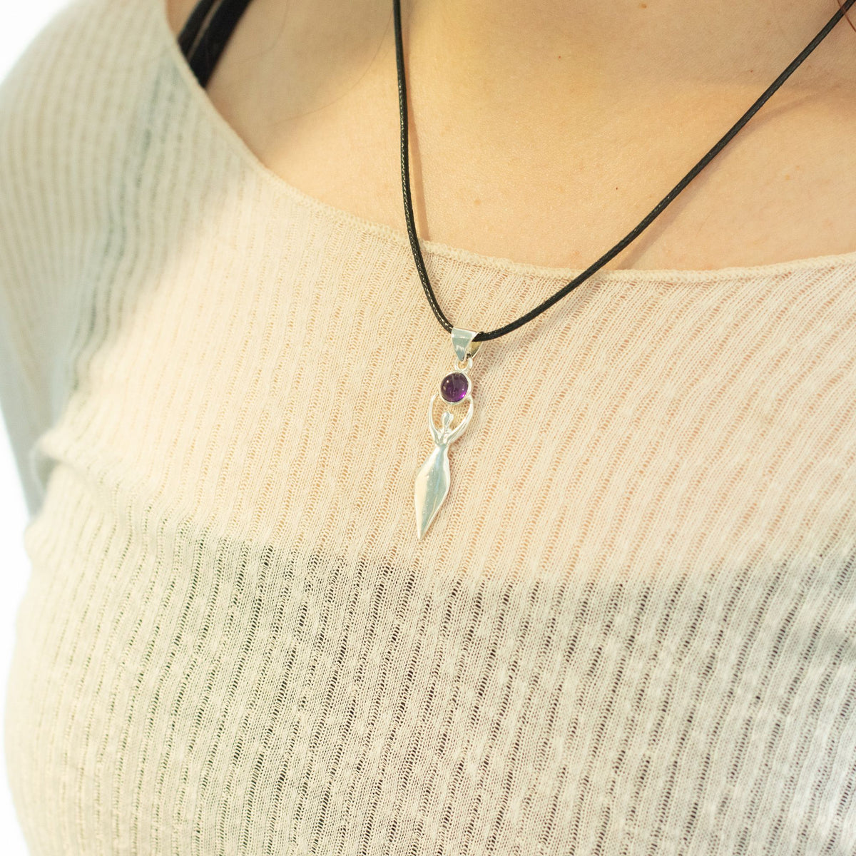 Pendentif déesse et améthyste, plaqué argent — vue 3