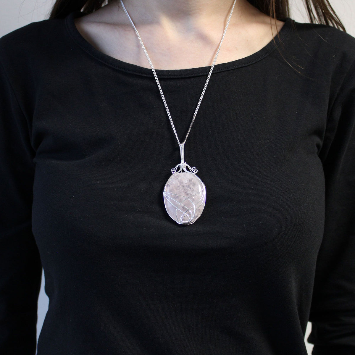 Collier de gemmes en spirale, opalite — vue 2