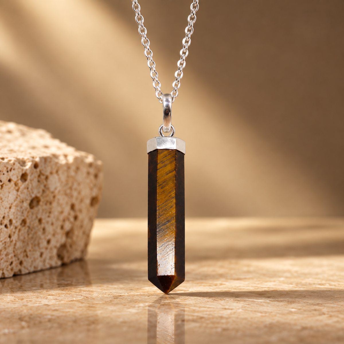 Pendentif pointe classique en œil de tigre