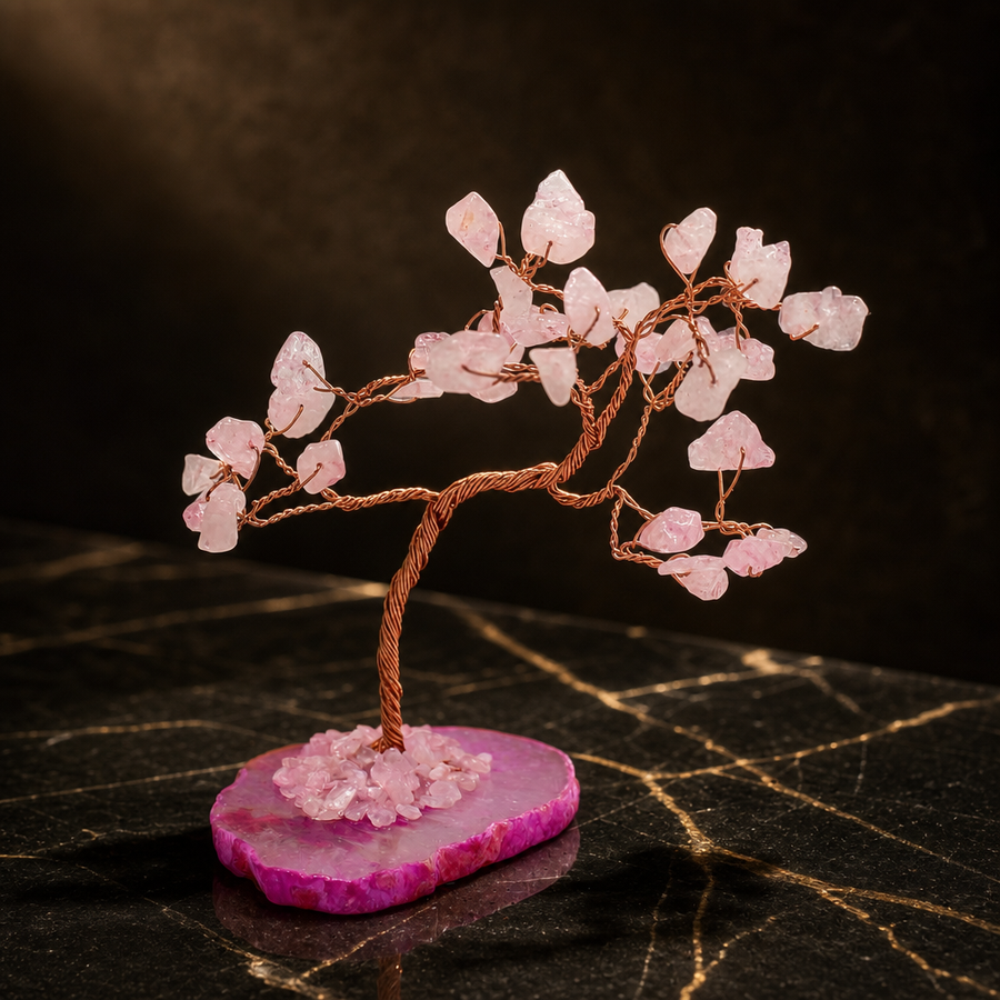 Arbre de gemmes en quartz rose, socle d’agate, 35 pierres