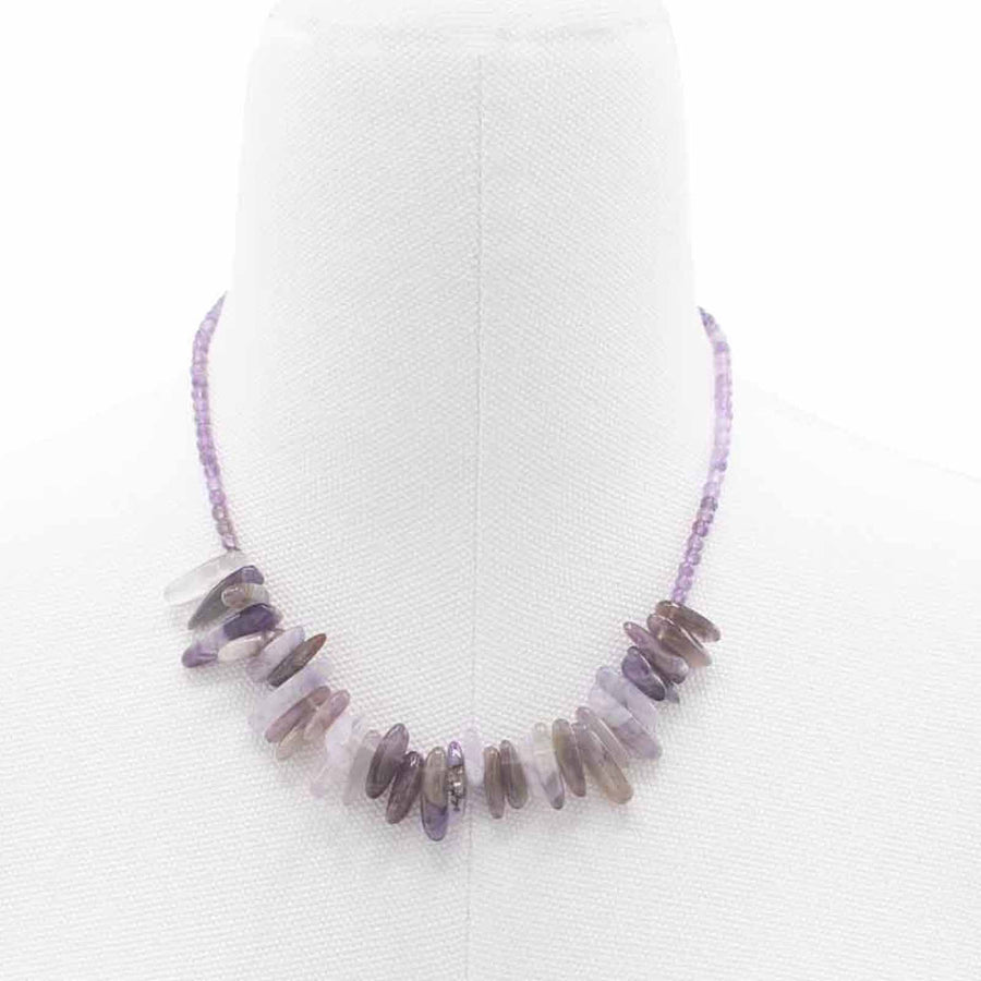 Collier de pierre longue — Améthyste