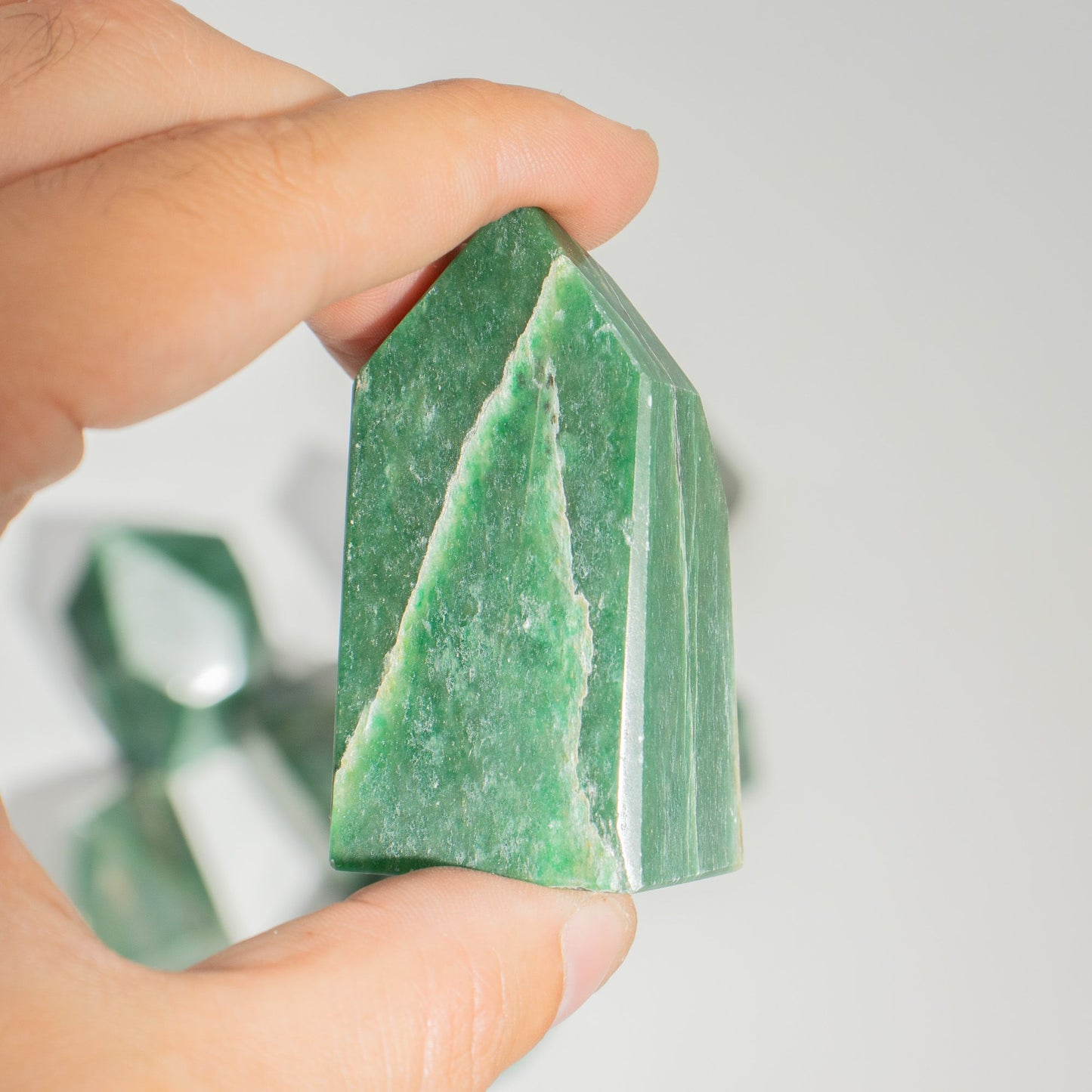 Pointe de gemme — Jade indien · 6 cm