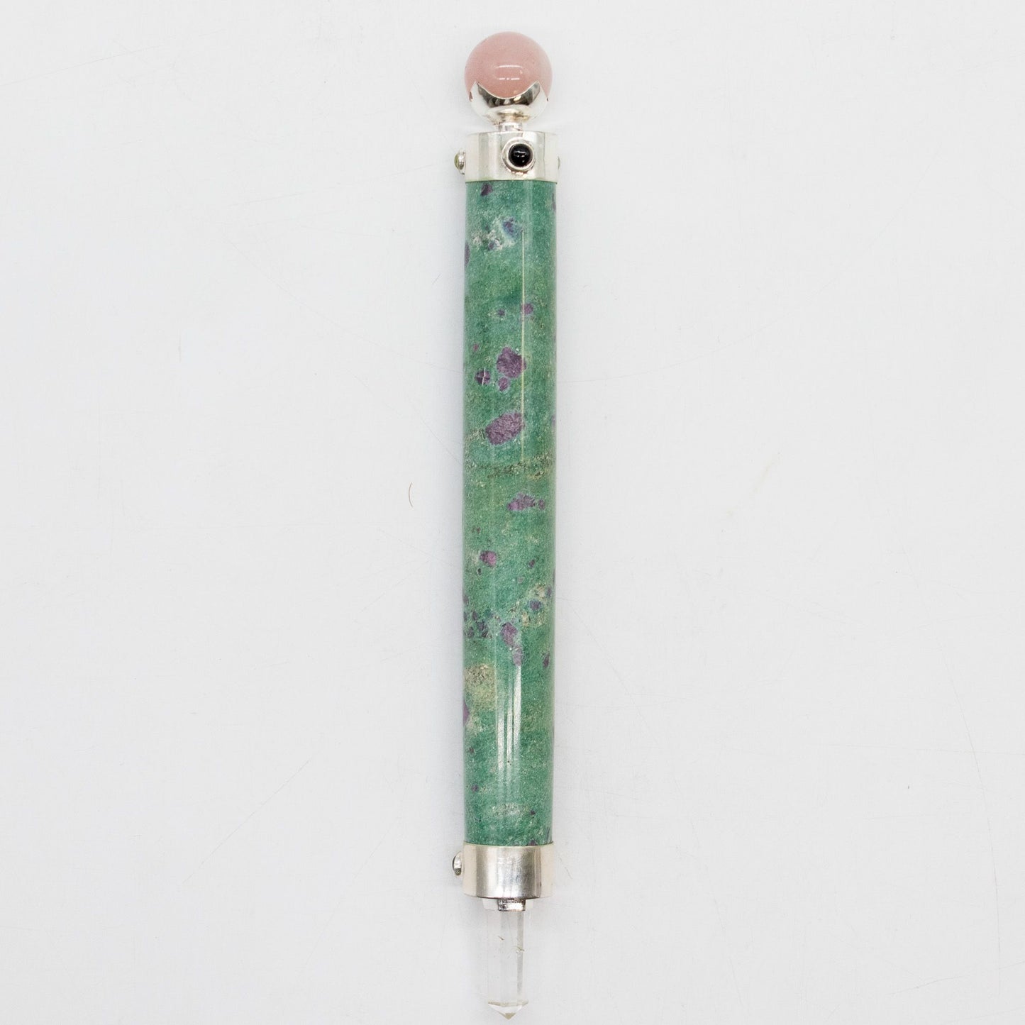 Baguette de cœur vert — Rubis fuchsite quartz rose à boule de cristal en partie haute · 23 cm