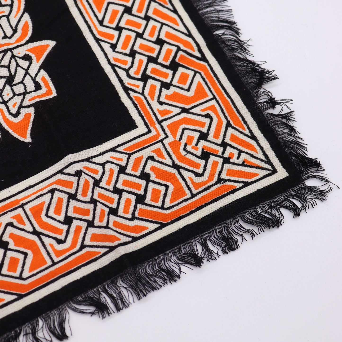 Nappe d’autel ésotérique à franges — Terre Mère