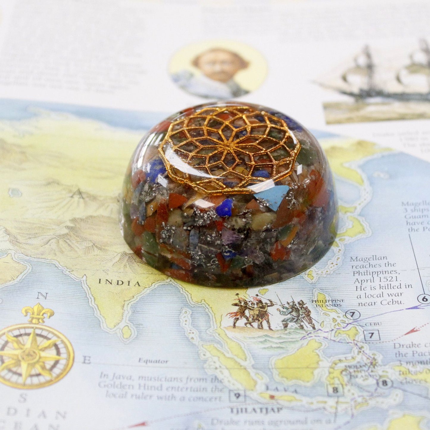 Orgonite de bureau — Pierres assorties