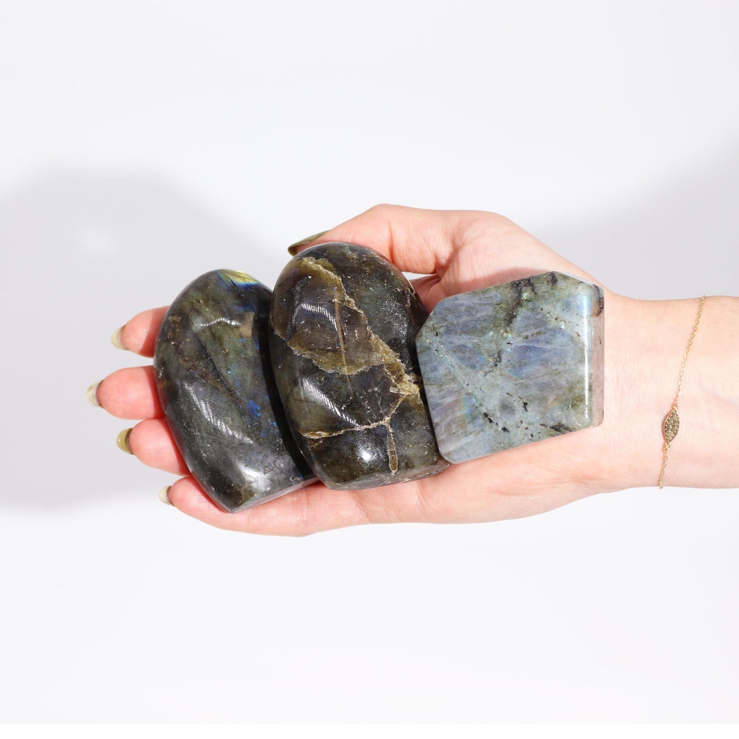Pierre roulée de labradorite de Madagascar · 40 à 60 mm
