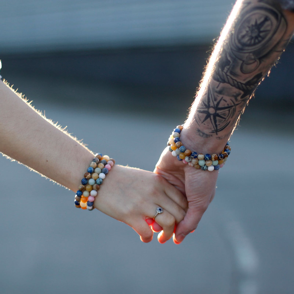 Lot de 2 bracelets d’amitié, œil de tigre et pierre noire — vue 6