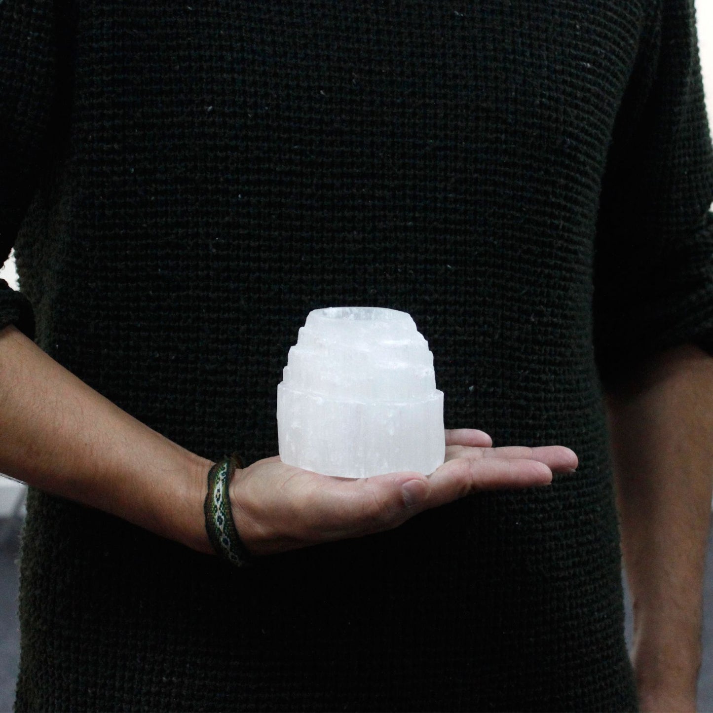 Bougeoir en sélénite — Haute montagne · 8 cm