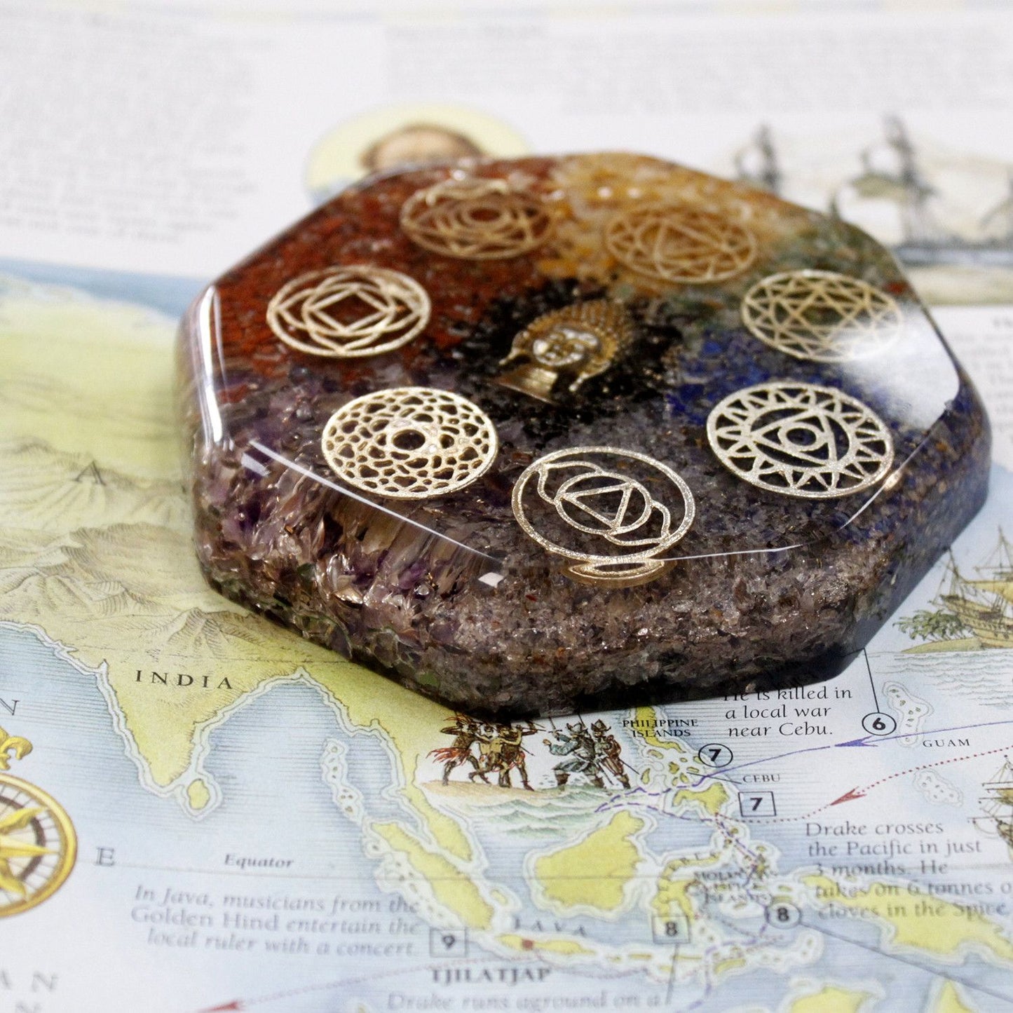 Orgonite de bureau — Bouddha chakra · Grand format