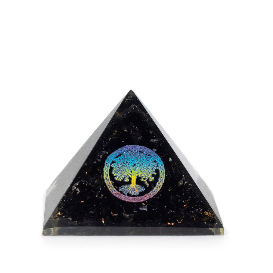 Petite pyramide d’orgonite — Arbre de vie · Éclats de tourmaline noire · 5cm