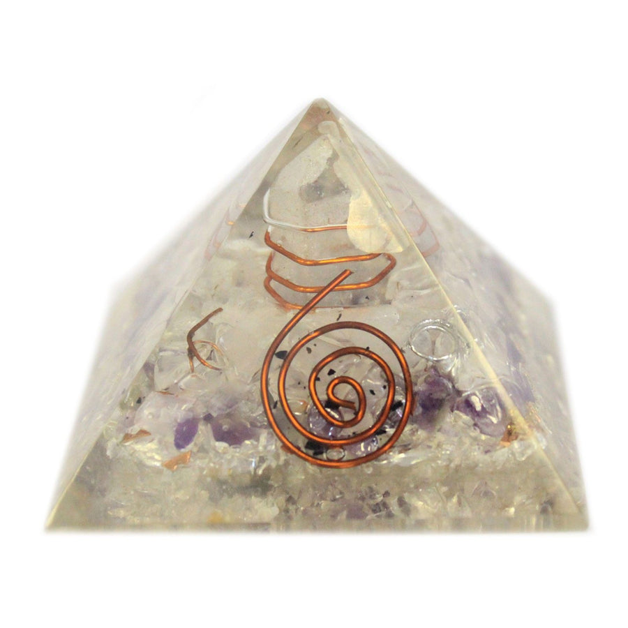 Pyramide d’orgonite format moyen — Éclats de pierres & cuivre · 55mm