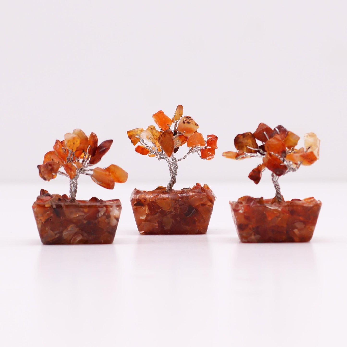 Mini arbre sur socle d’orgonite — Cornaline
