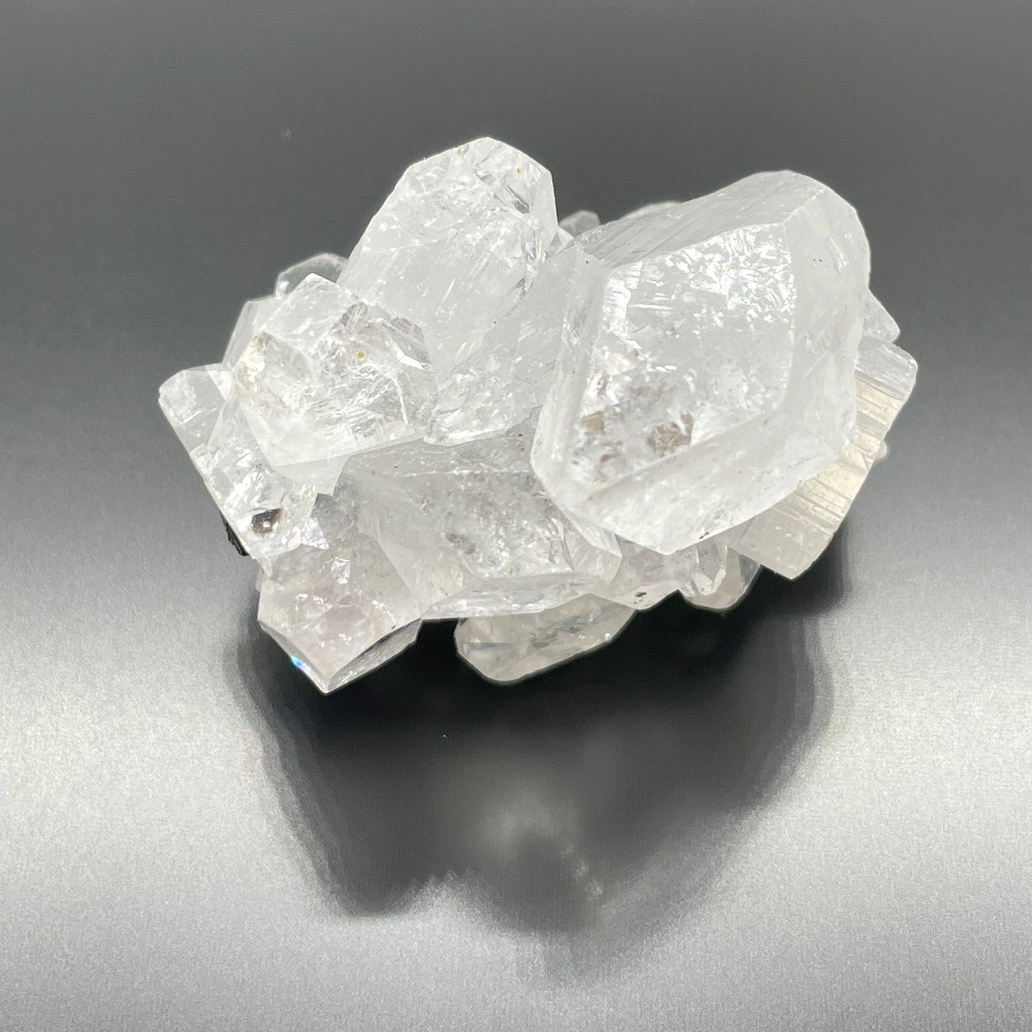 Grappes d’apophyllite blanche · 20 à 30 mm