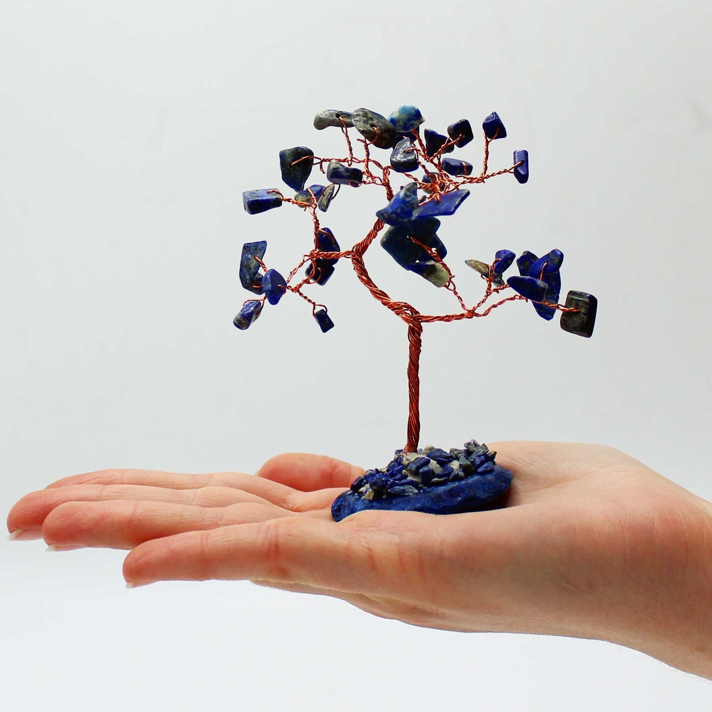 Arbre : sodalite sur socle d’agate bleu