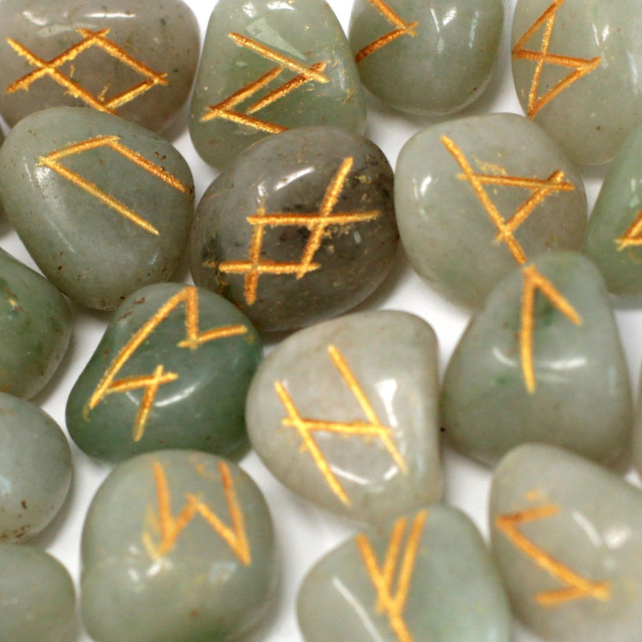 Jeu de runes de l’Inde en pochette — Aventurine verte