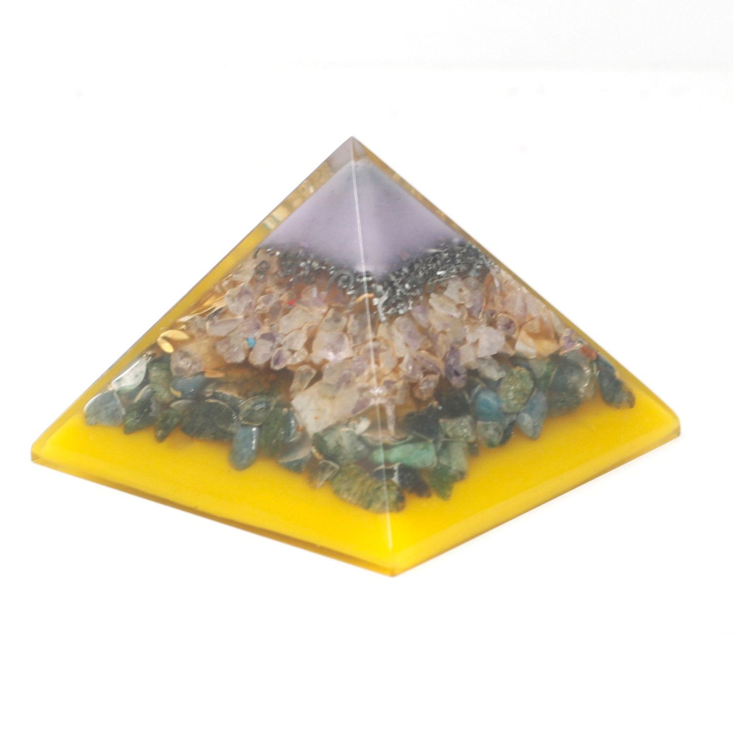Grande pyramide d’orgonite — Gemmes chakra · Arbre · 70mm