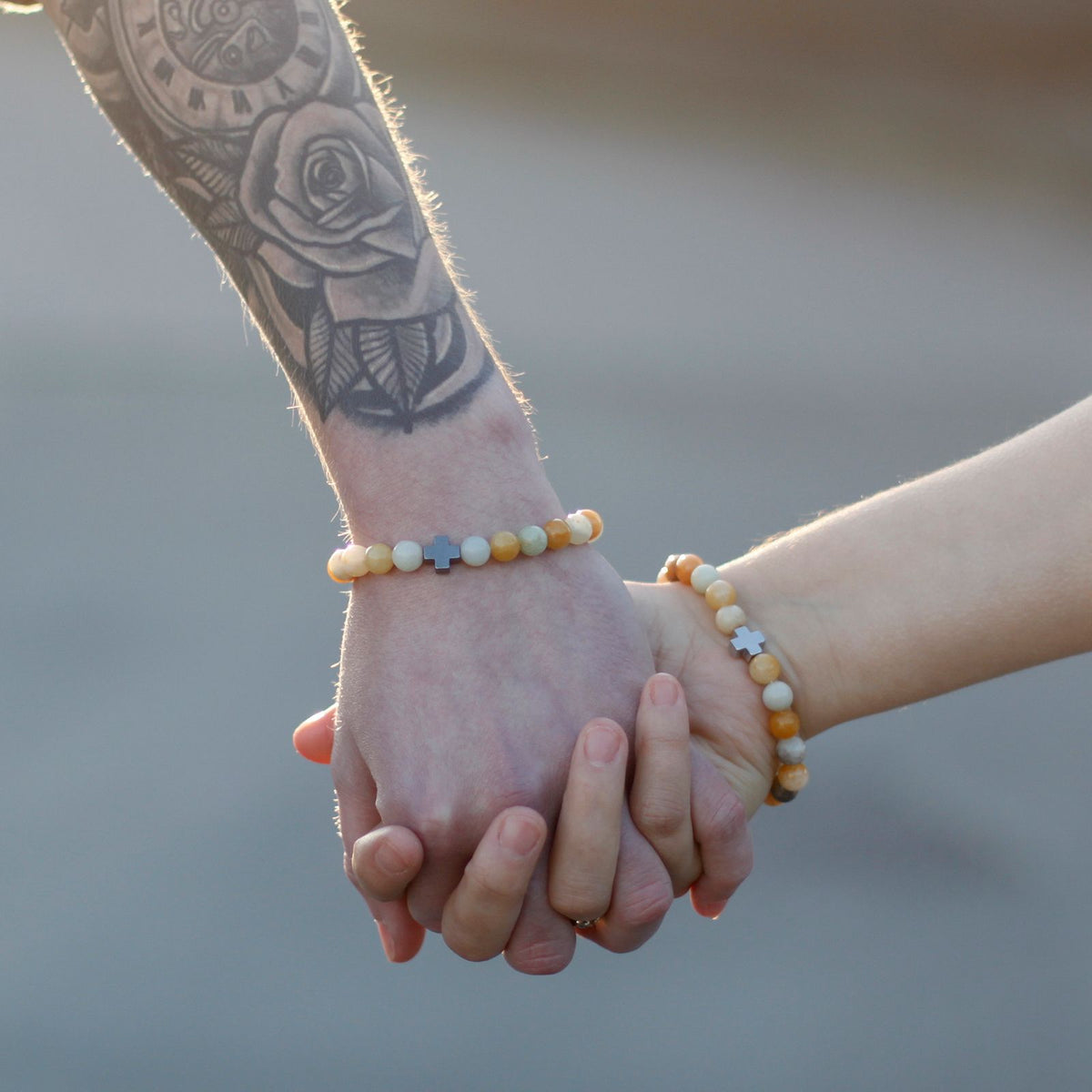 Lot de 2 bracelets d’amitié, œil de tigre et pierre noire — vue 8