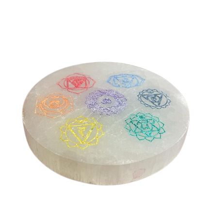 Plaque de charge en sélénite — Motif chakra couleur · 8cm