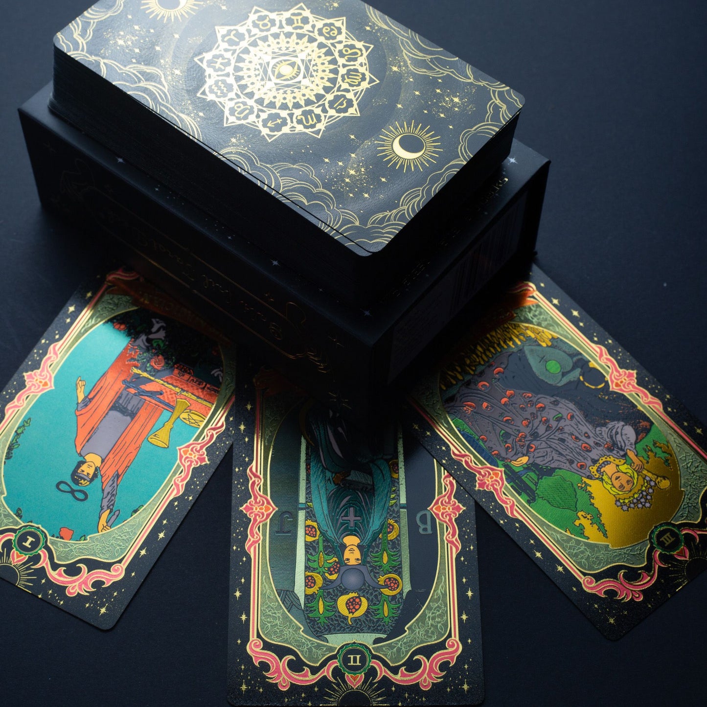 Jeu de cartes de tarot à feuille d’or