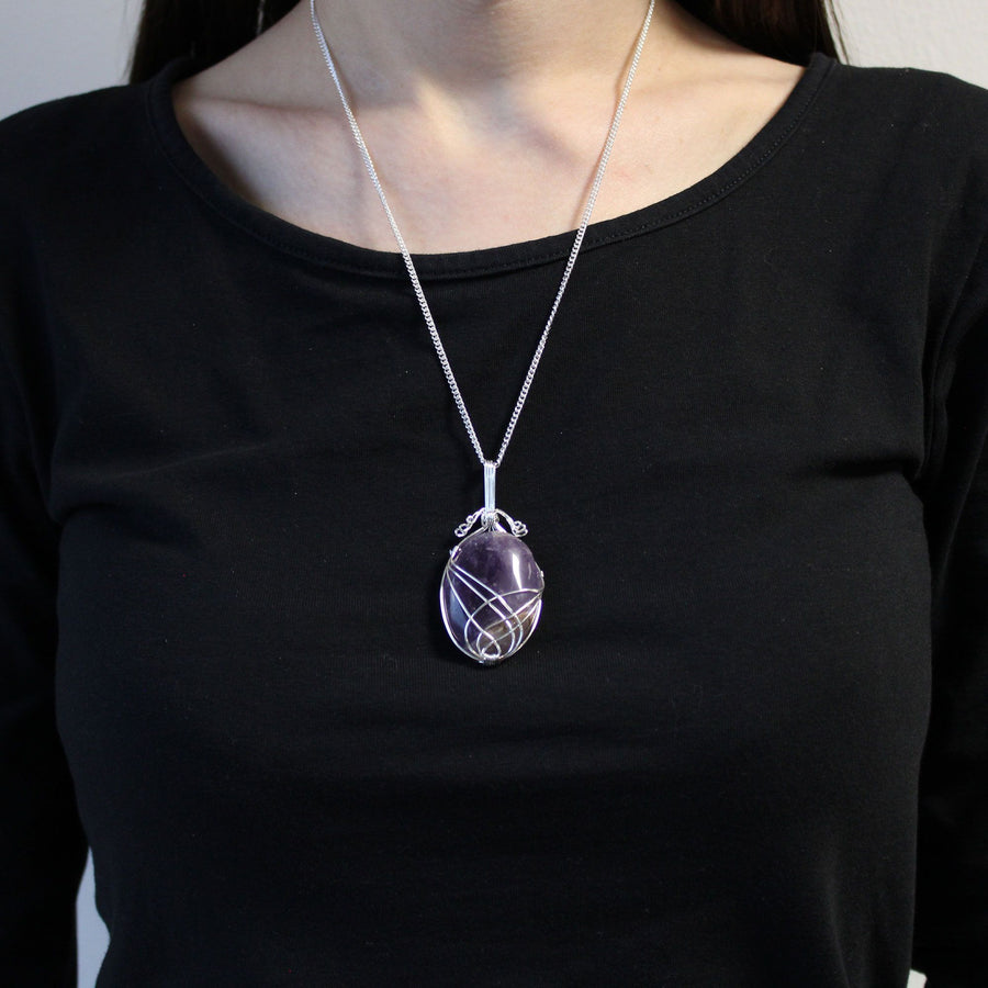 Collier de gemmes enroulées en spirale — Améthyste