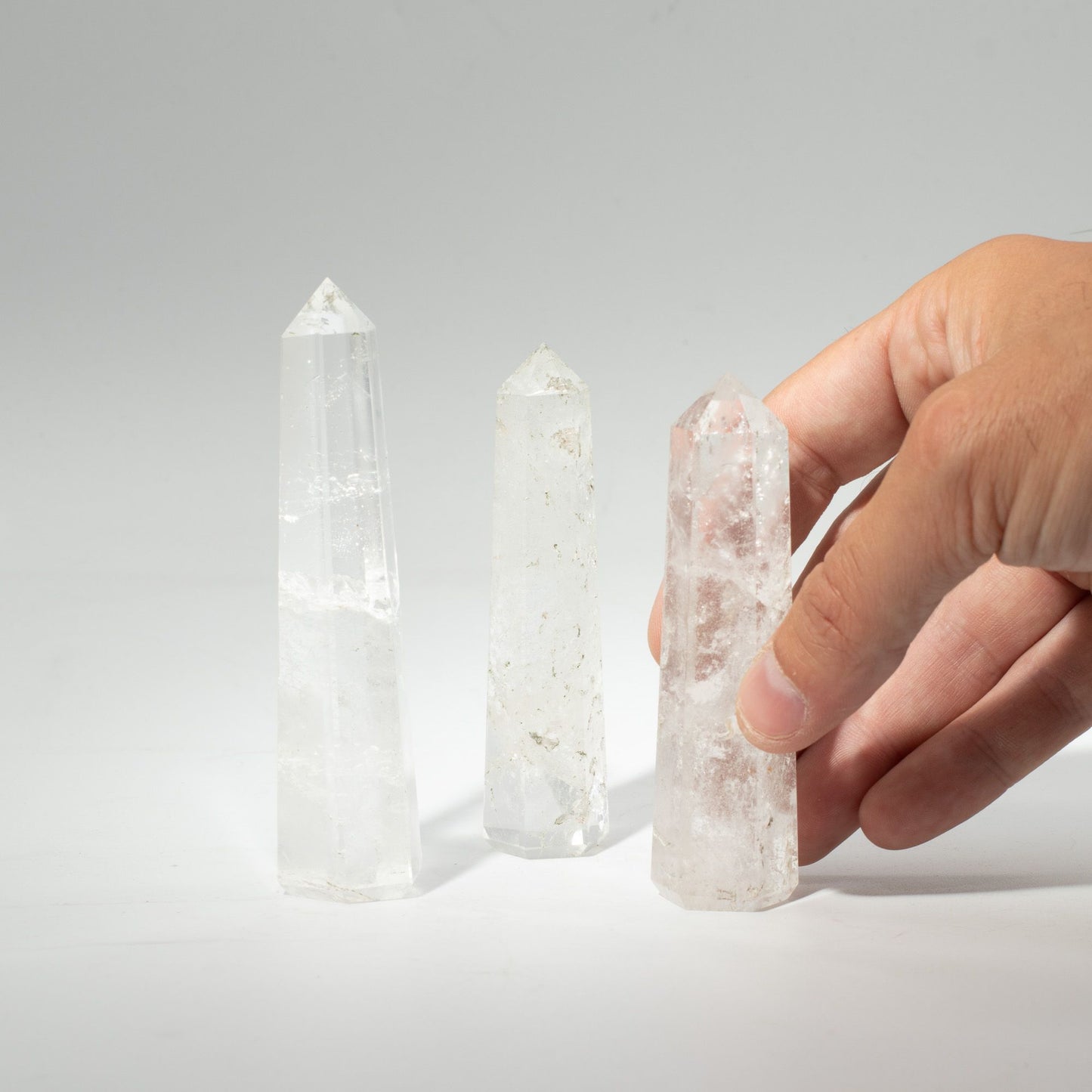 Obélisque à six faces — Cristal de roche · 11 cm
