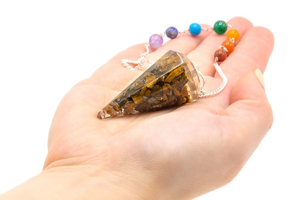 Pendule chakra d’orgonite — Œil de tigre