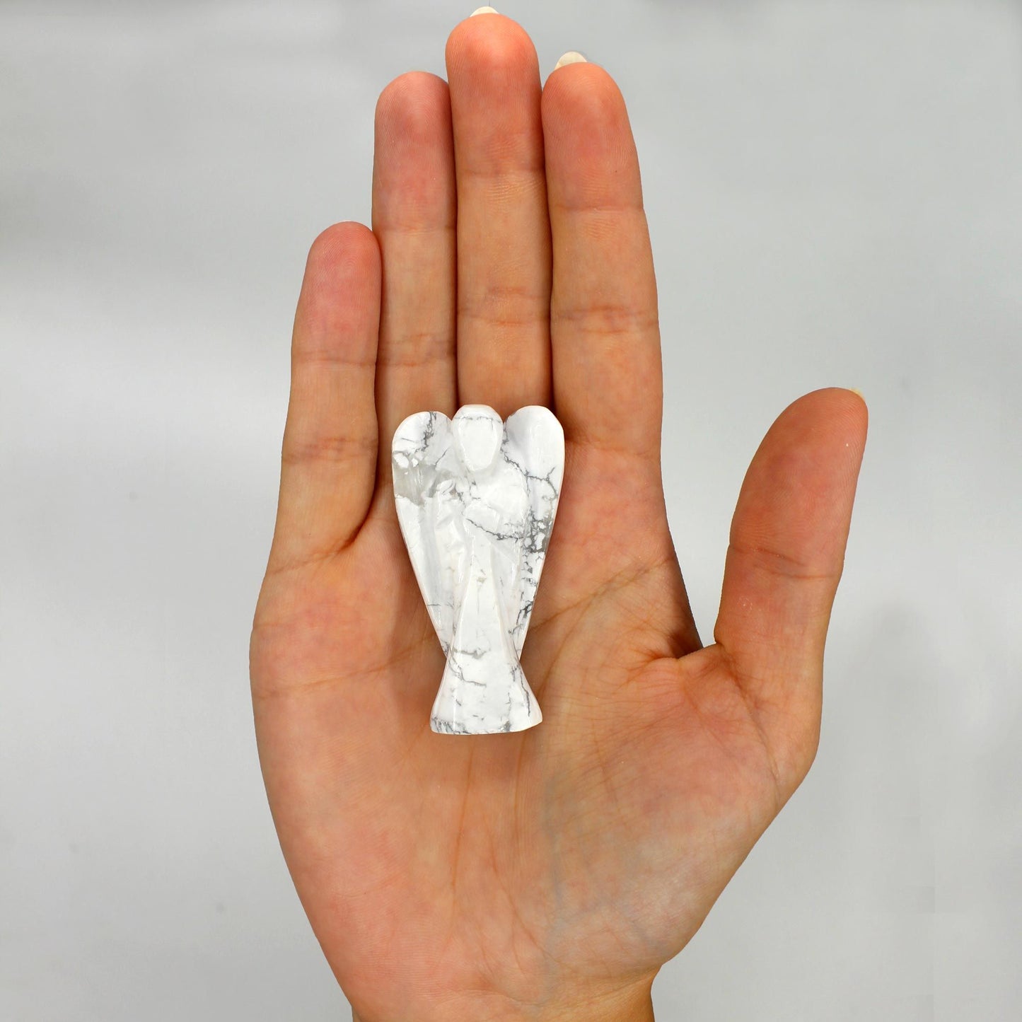 Ange sculpté main — Howlite blanche