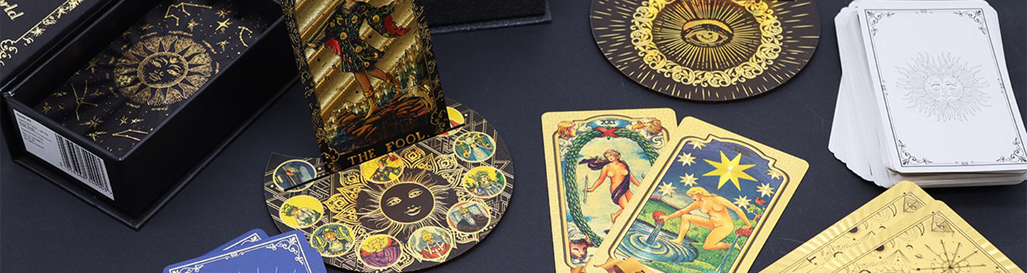 Jeu de tarot en coffret rose à feuille rubis