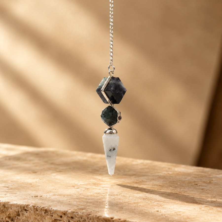 Pendule Porte psychique, trois pièces en fluorite