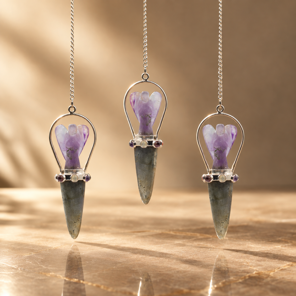 Pendule Marcheur de voile, ange, labradorite et améthyste — vue 2