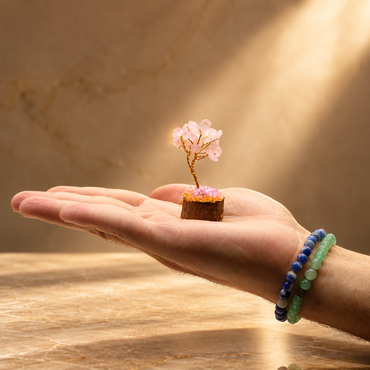 Mini arbre en quartz rose, socle bois, 15 pierres — vue 2