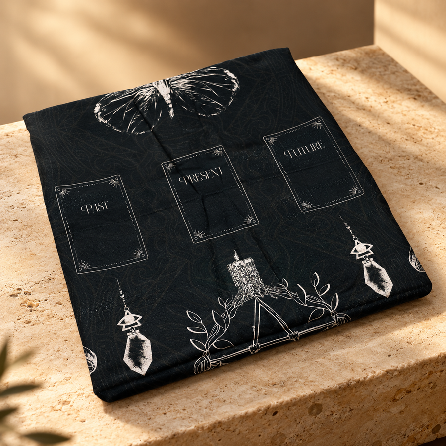 Tapis de lecture de tarot Sorcière ancienne