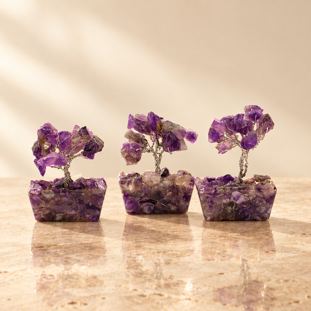 Mini arbre en améthyste, socle orgonite, 15 pierres
