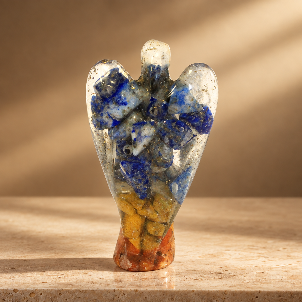 Ange d’orgonite éclats de pierres et cuivre 50 mm — vue 2