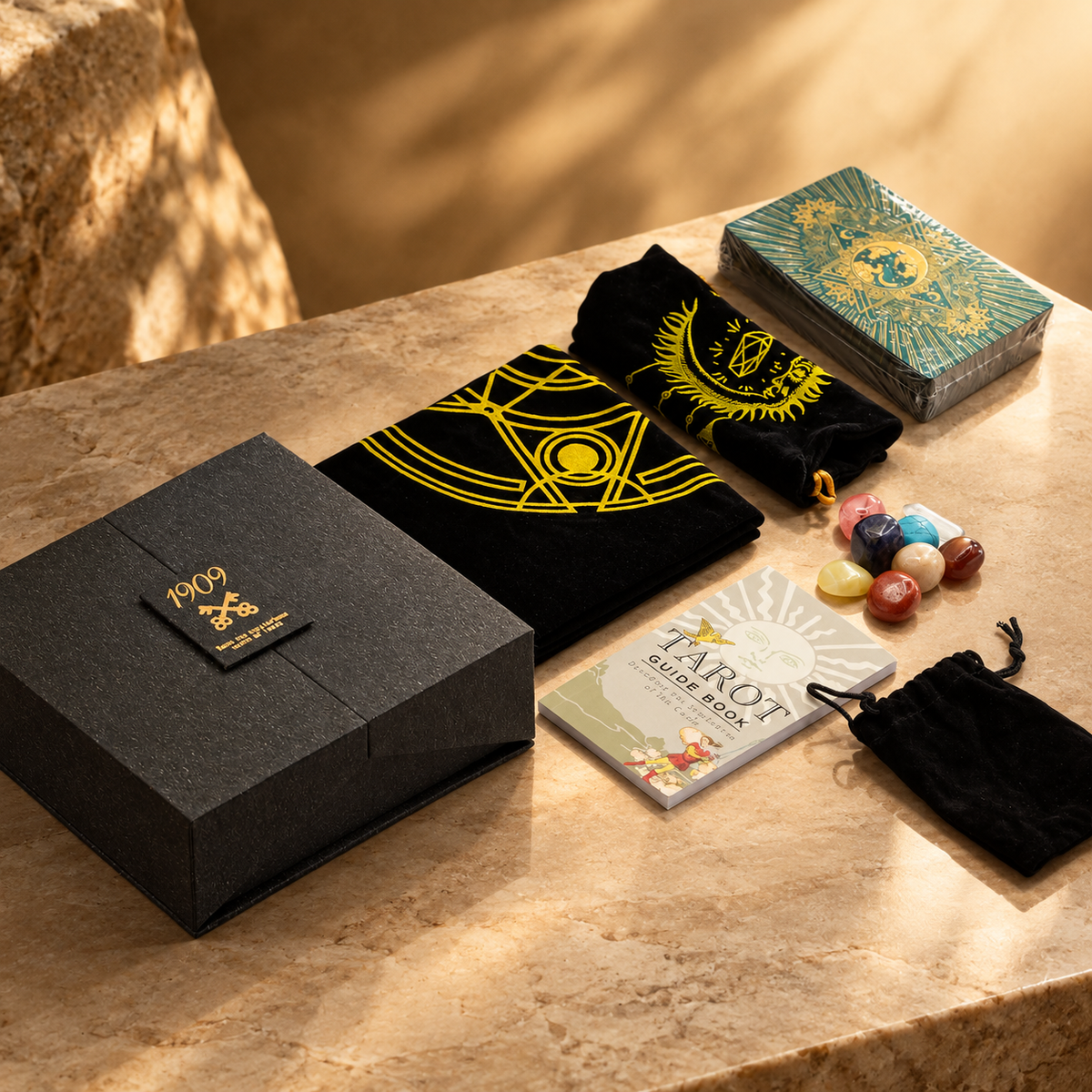 Jeu de tarot en coffret, feuille d’or et turquoise — vue 3