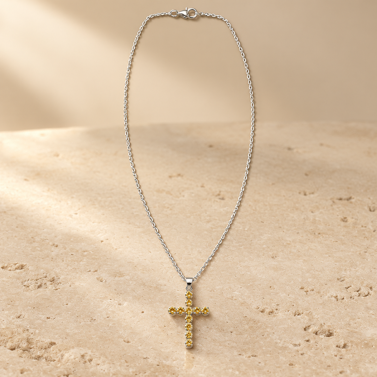Pendentif croix en citrine — vue 3