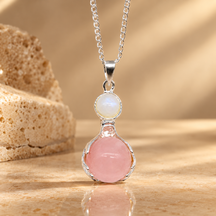 Pendentif mains de soin en quartz rose