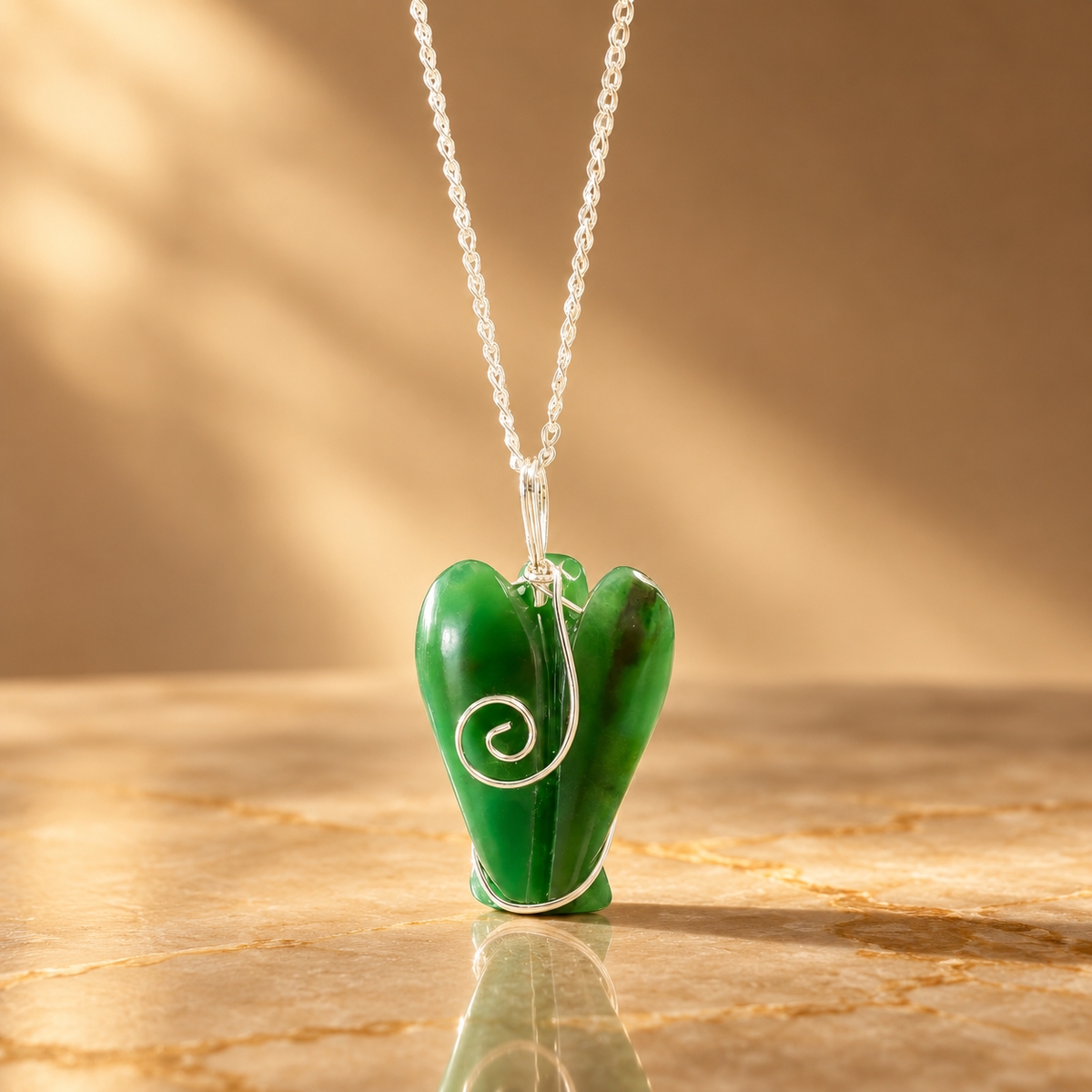 Pendentif ange gardien en aventurine verte — vue 2