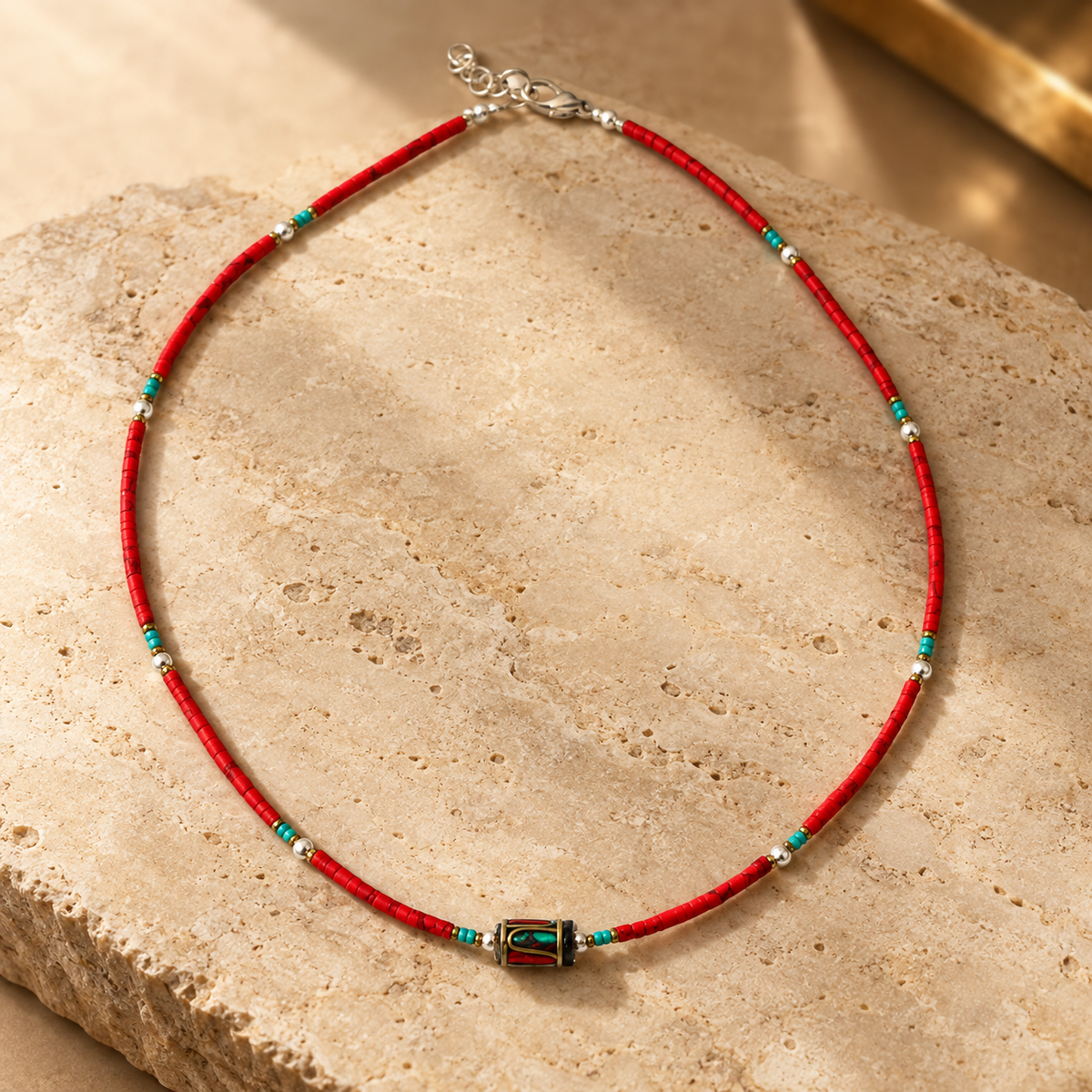 Collier népalais en perles fines, perle tribale en corail