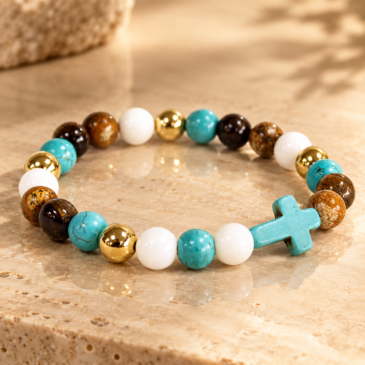 Bracelet à croix turquoise, perles de pierre mêlées