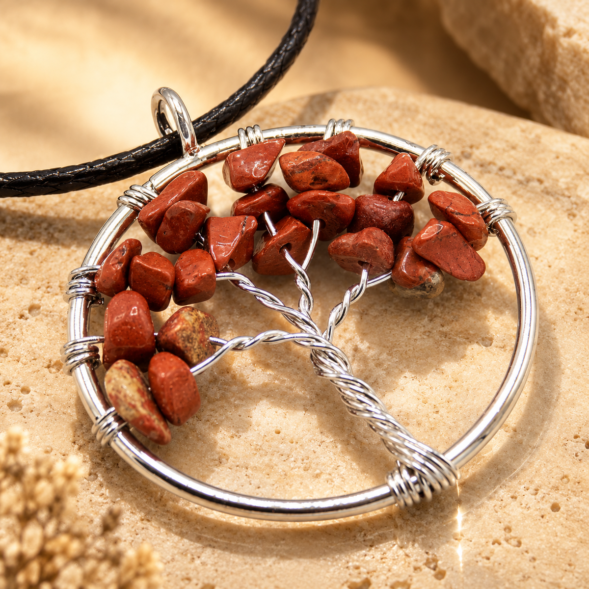 Pendentif arbre de vie en jaspe rouge — vue 2