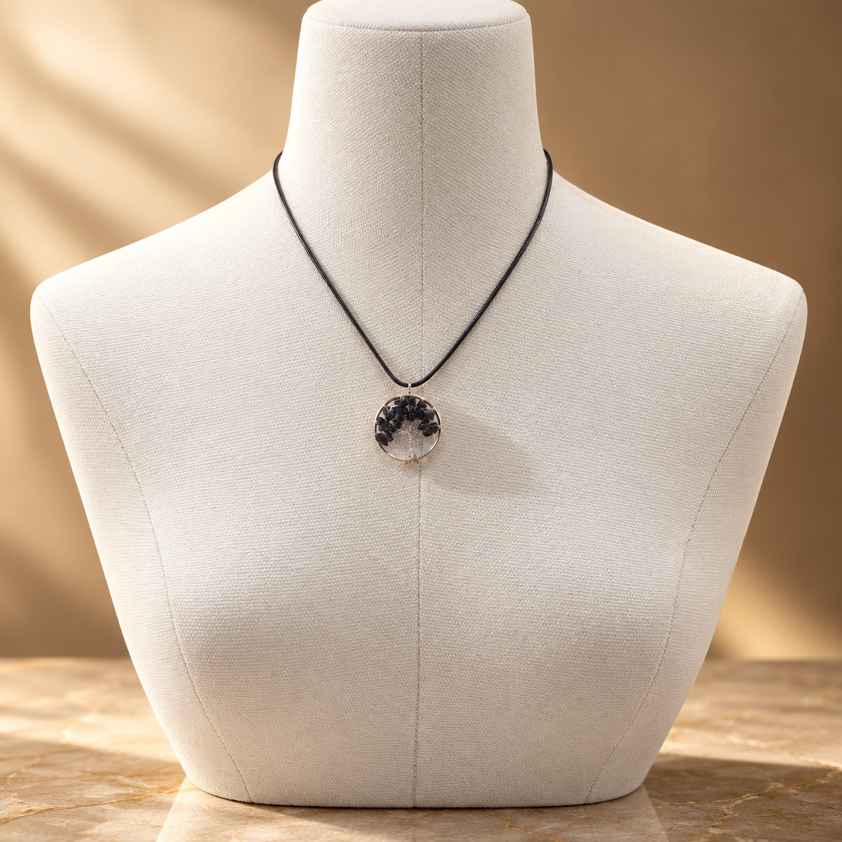 Pendentif arbre de vie en agate noire — vue 4