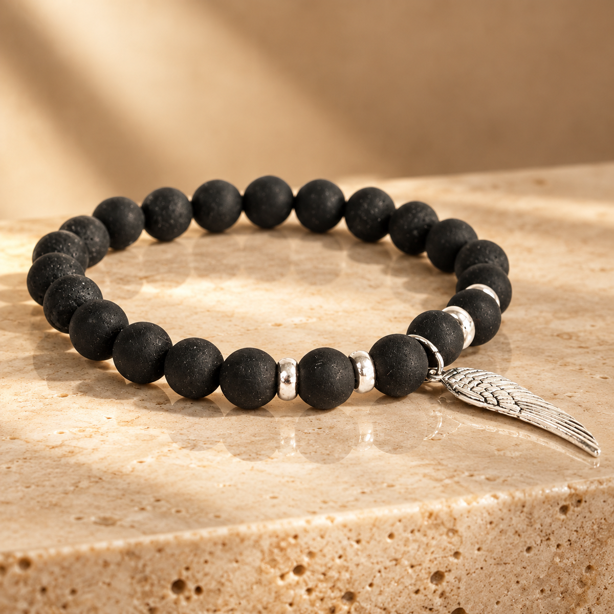 Bracelet en agate noire, aile d’ange