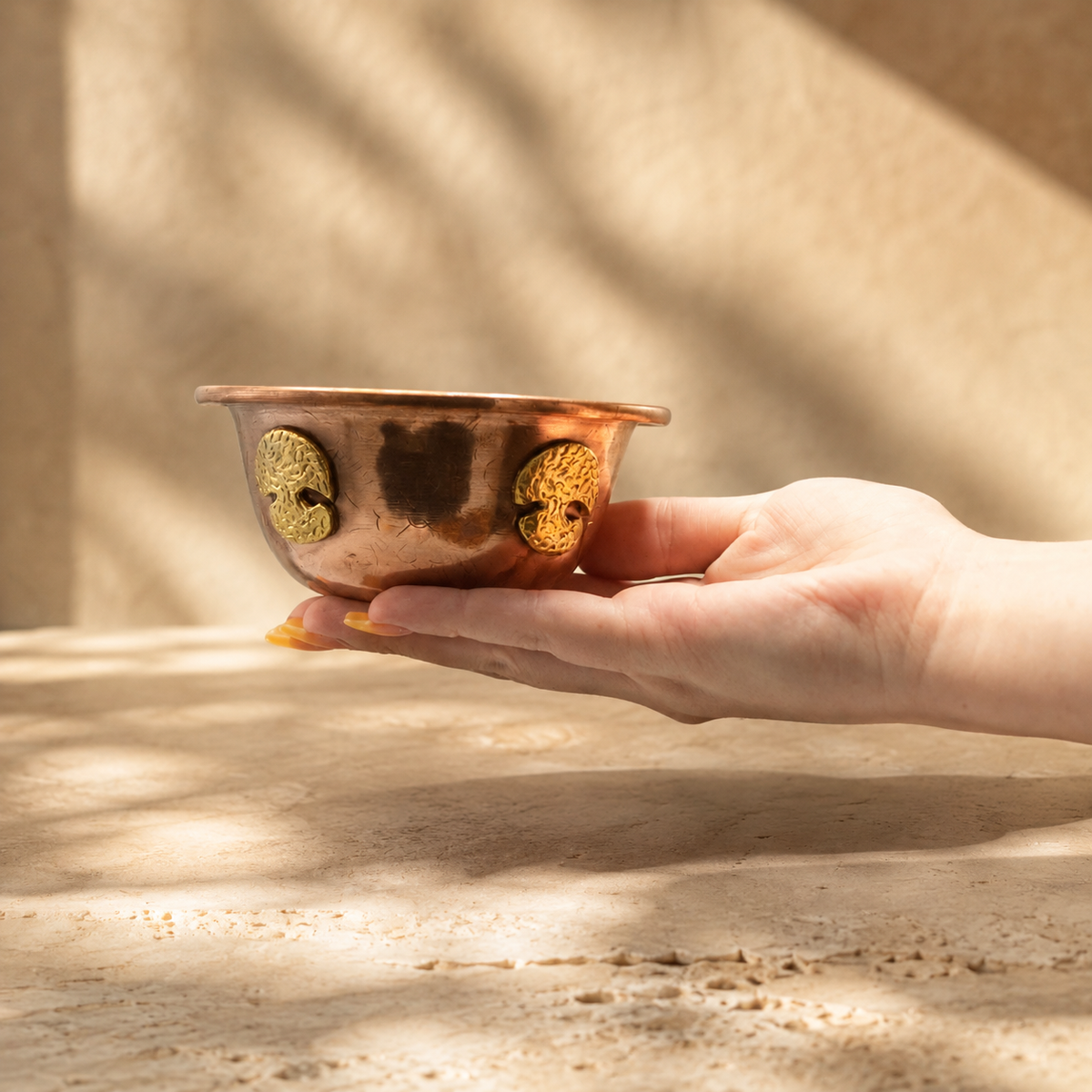 Coupelle rituelle en cuivre, arbre de vie, 12 × 5 cm — vue 2