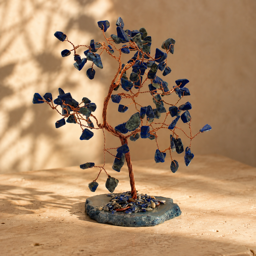 Arbre de gemmes en sodalite, socle d’agate, 100 pierres