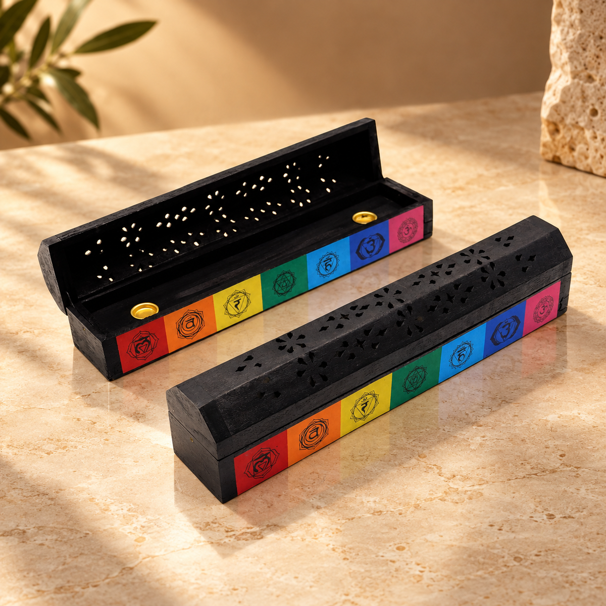 Coffret brûle-encens ajouré sept chakras