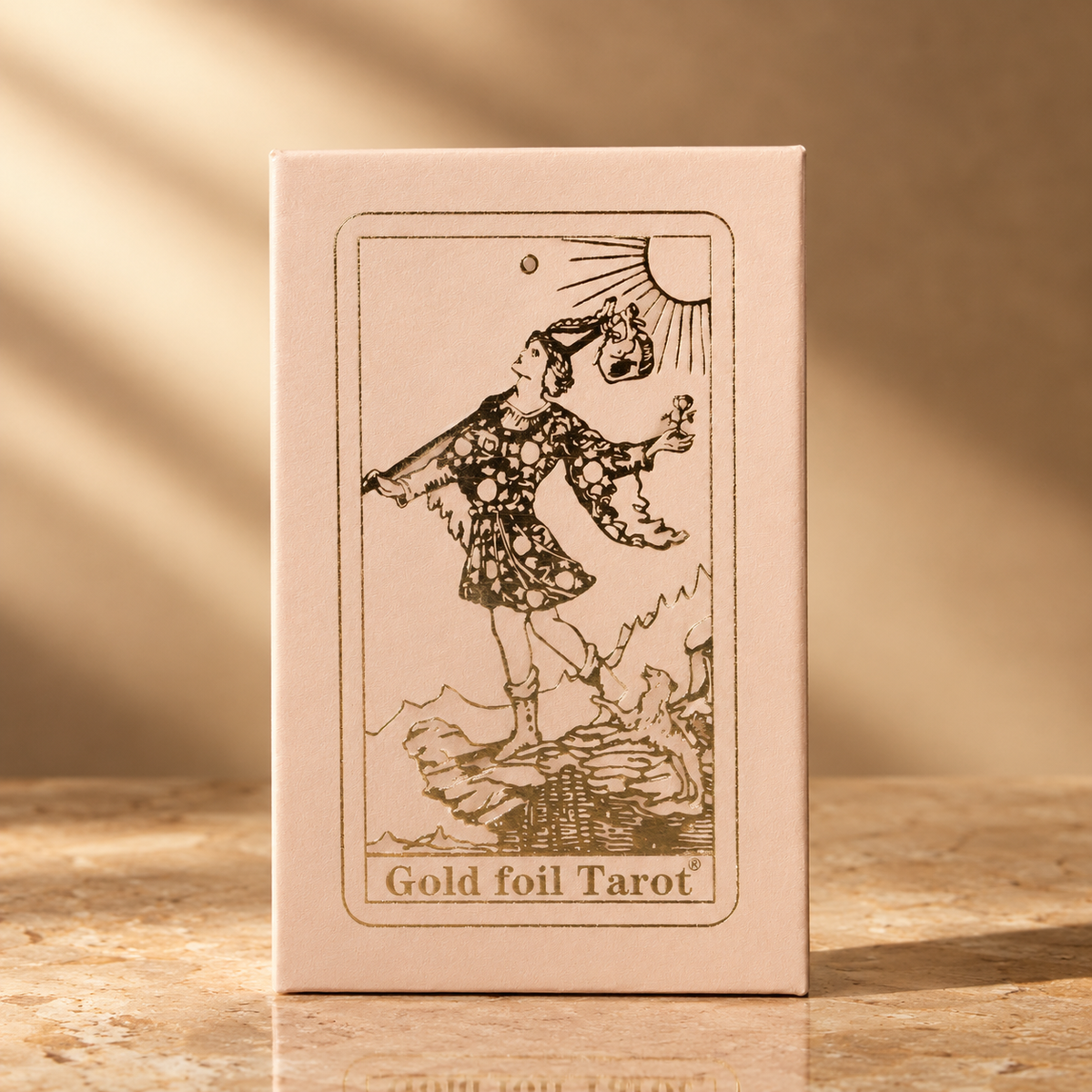 Jeu de tarot en coffret rose, feuille rubis