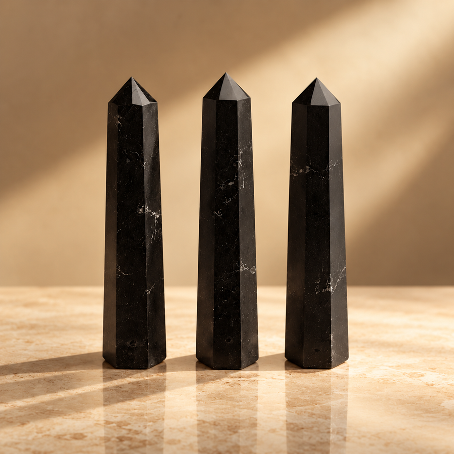 Obélisque à six faces en tourmaline noire 11 cm